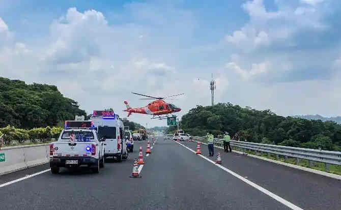 洛隆高速公路汽车救援案例